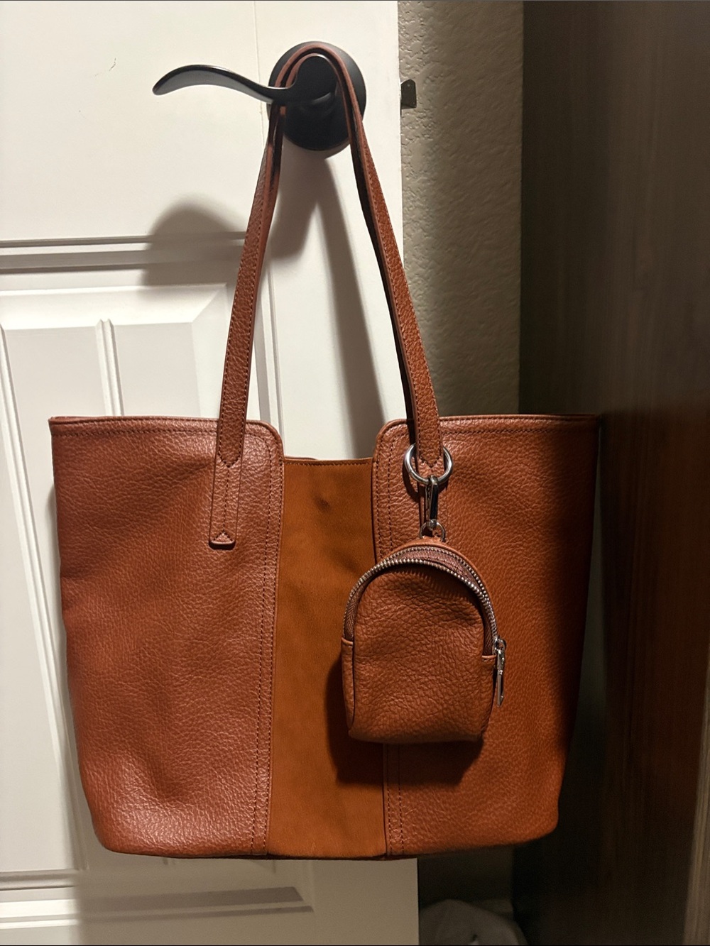 Classic Tan Leather Tote with Mini Pouch